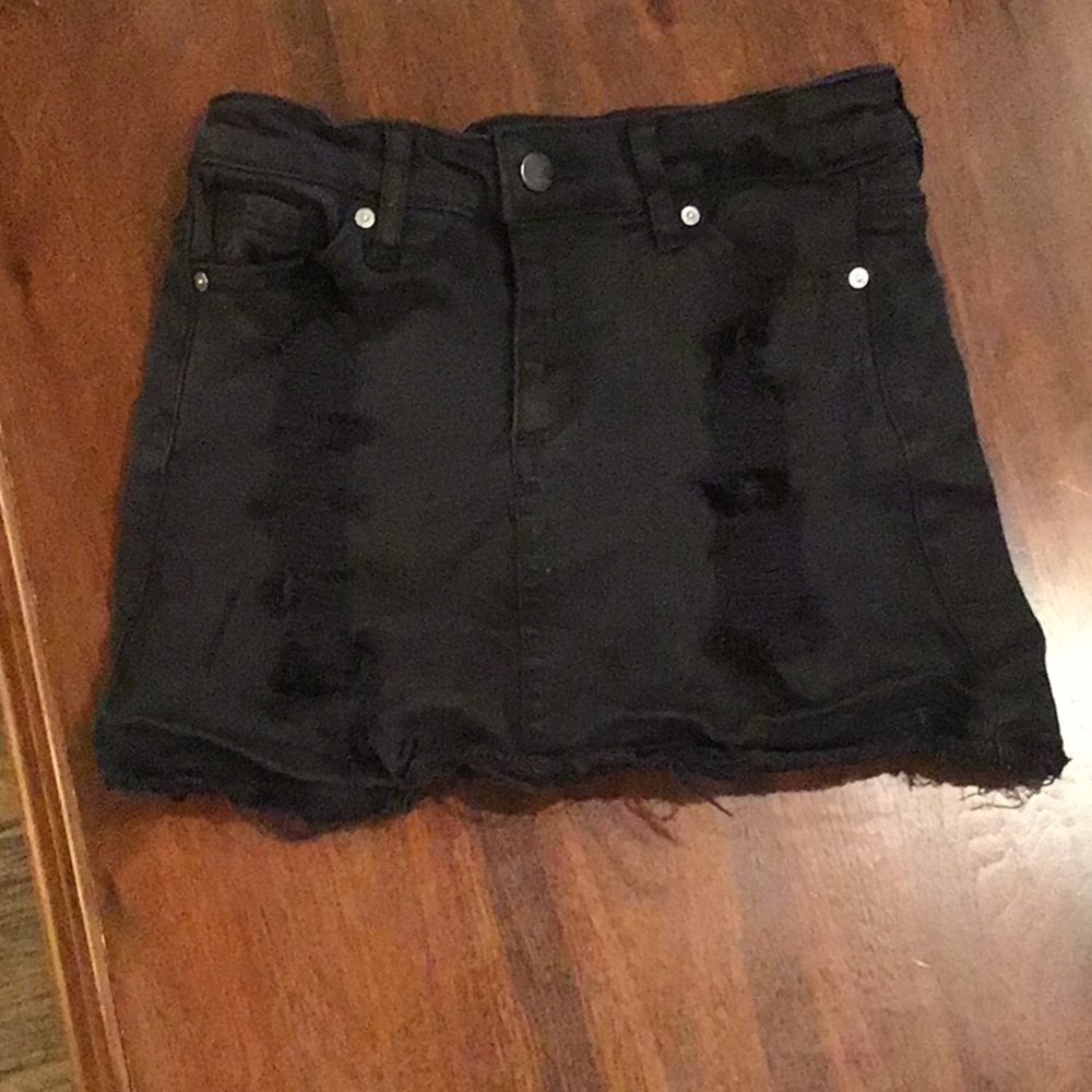 Ripped black jean skirt (kids medium)